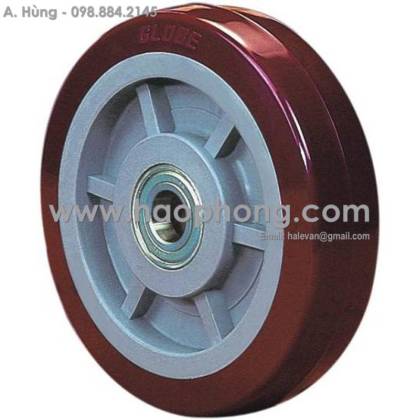 Globe 100 Heavy duty Magenta PU wheel